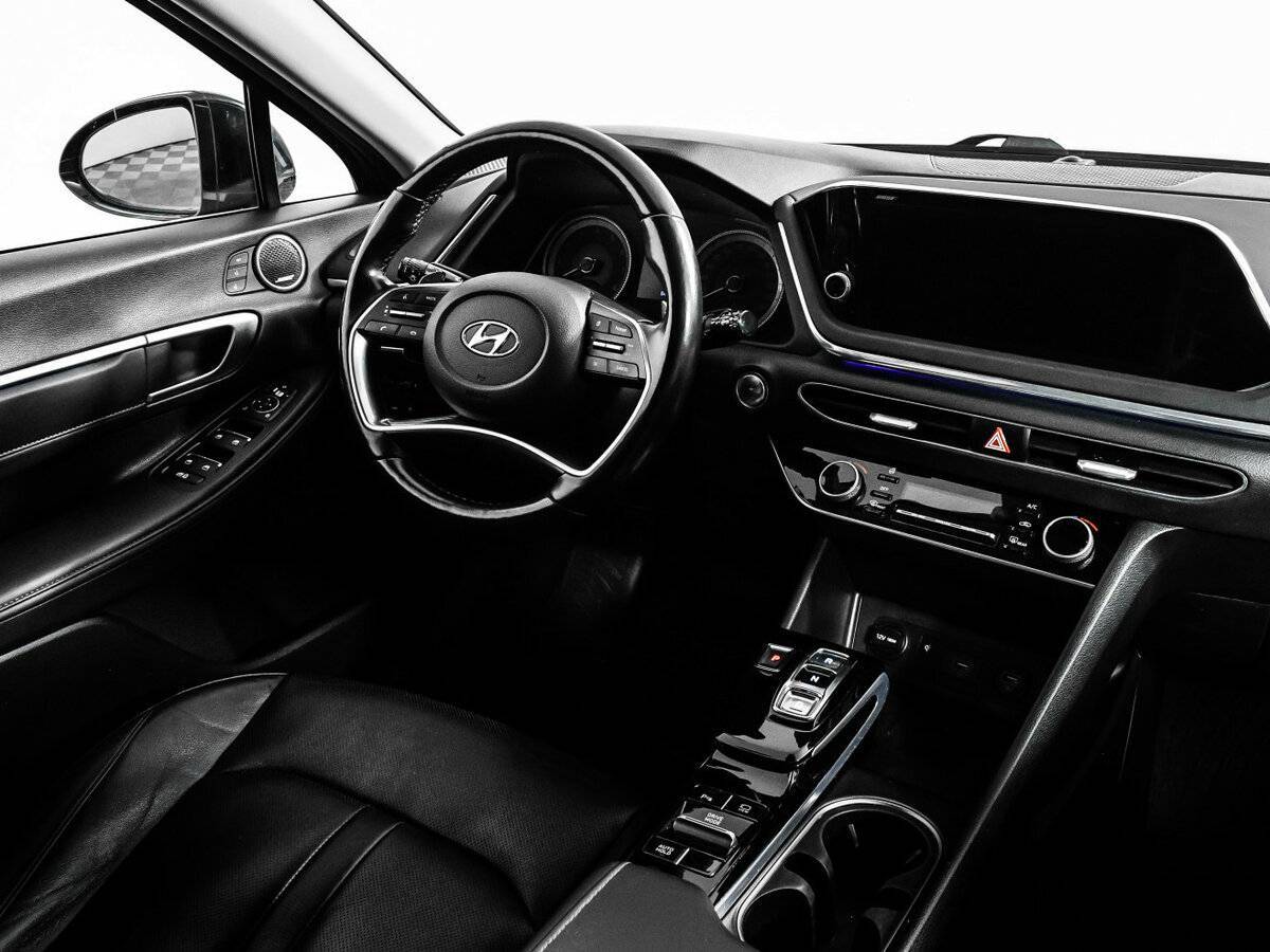 Hyundai Sonata с пробегом — 2020 год. Фото: #8