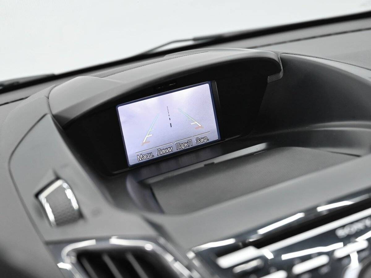 Ford Kuga с пробегом — 2014 год. Фото: #9