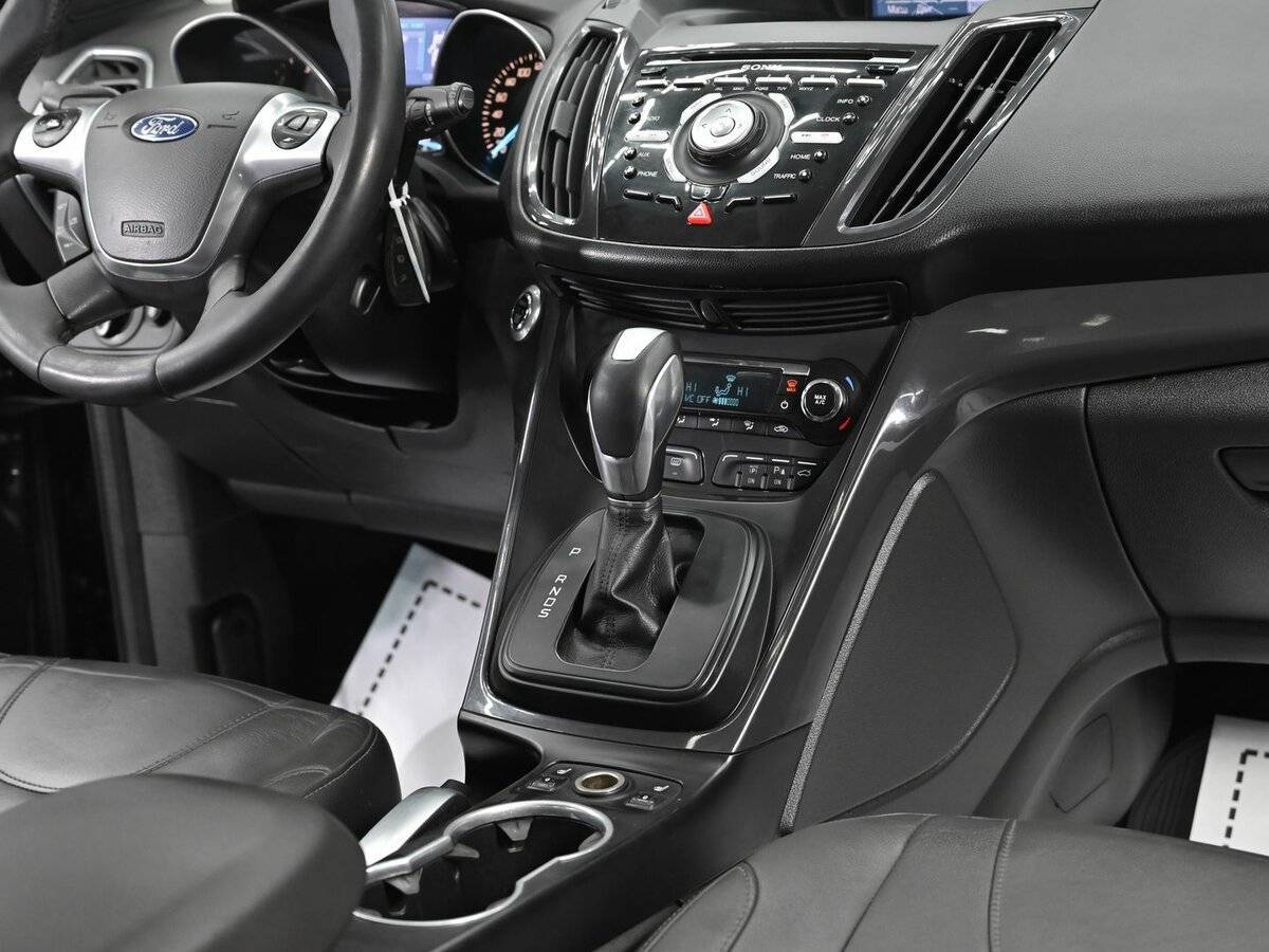 Ford Kuga с пробегом — 2014 год. Фото: #11