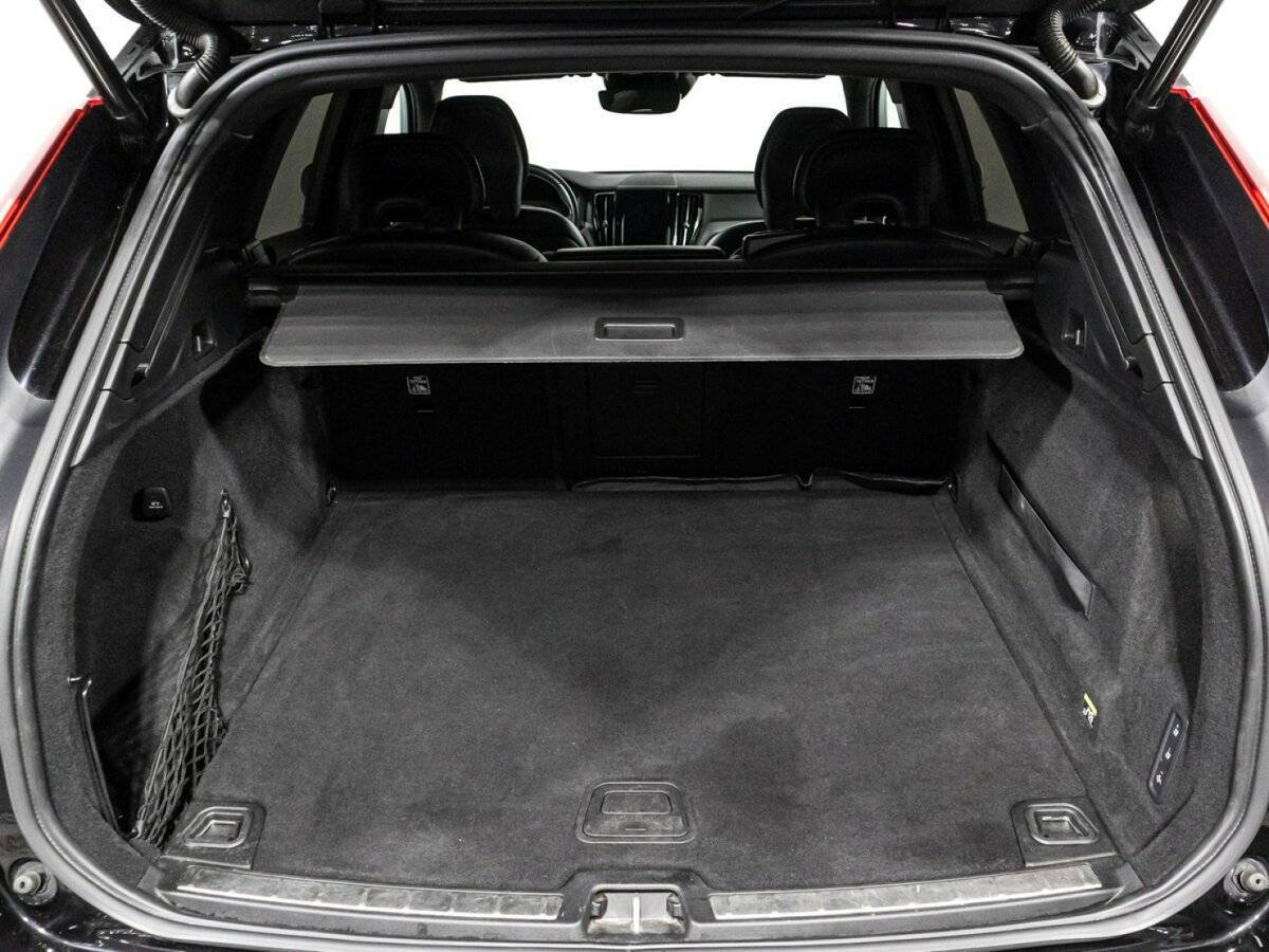 Volvo XC60 с пробегом — 2018 год. Фото: #14