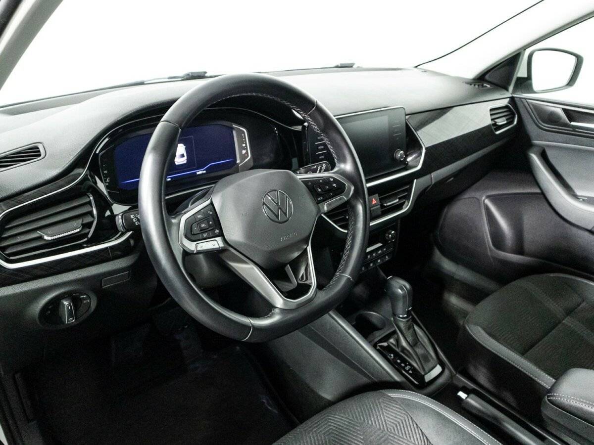 Volkswagen Polo с пробегом — 2020 год. Фото: #10