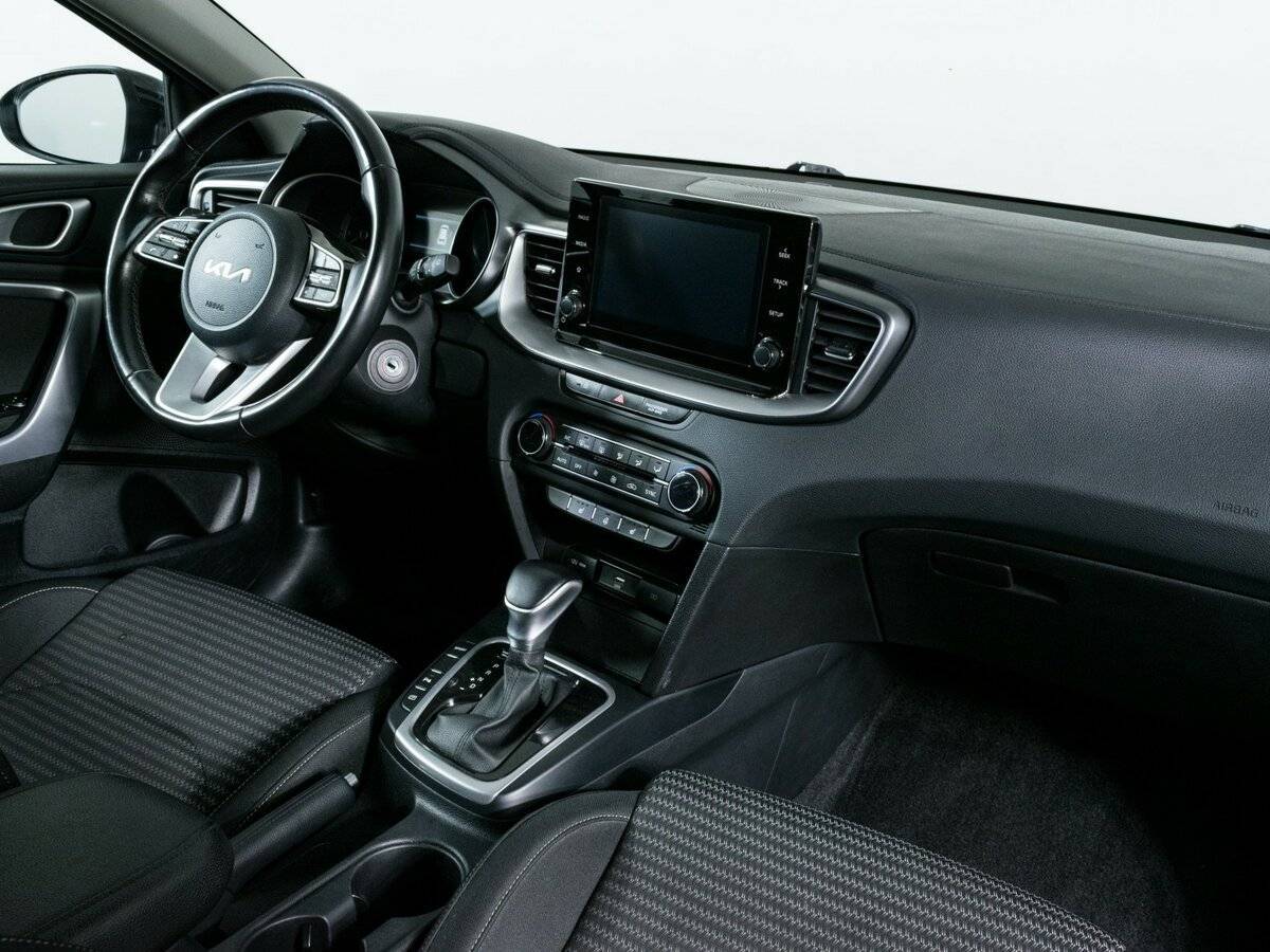 Kia Ceed с пробегом — 2022 год. Фото: #9