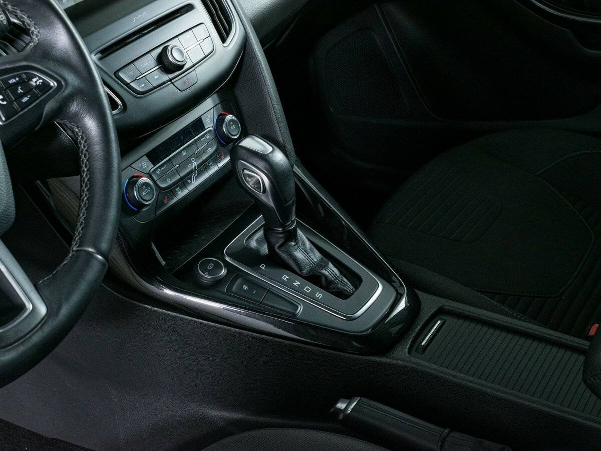 Ford Focus с пробегом — 2015 год. Фото: #15