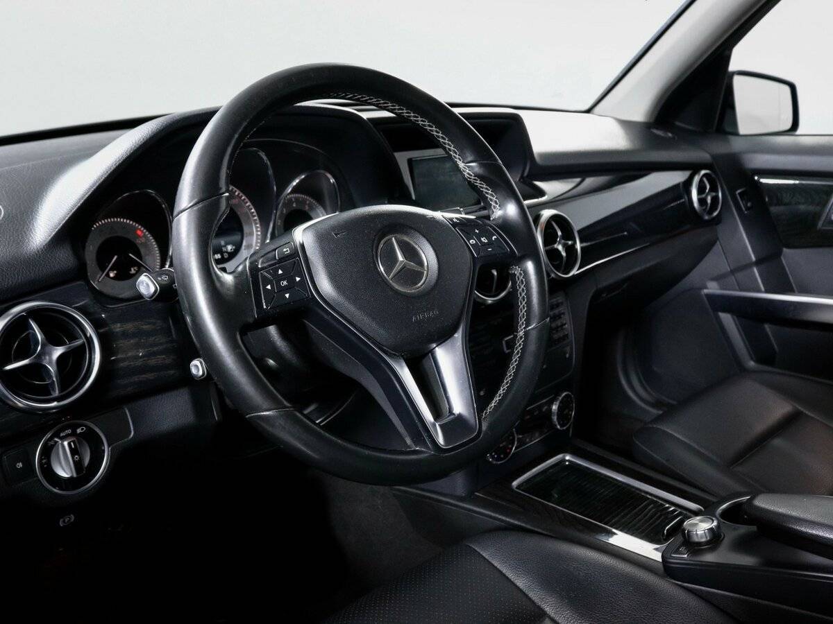 Mercedes-Benz GLK-Класс с пробегом — 2014 год. Фото: #10