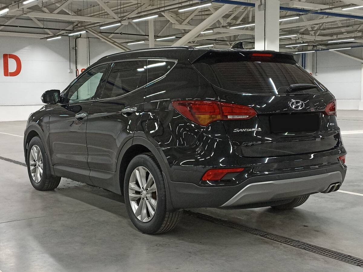 Hyundai Santa Fe с пробегом — 2017 год. Фото: #6