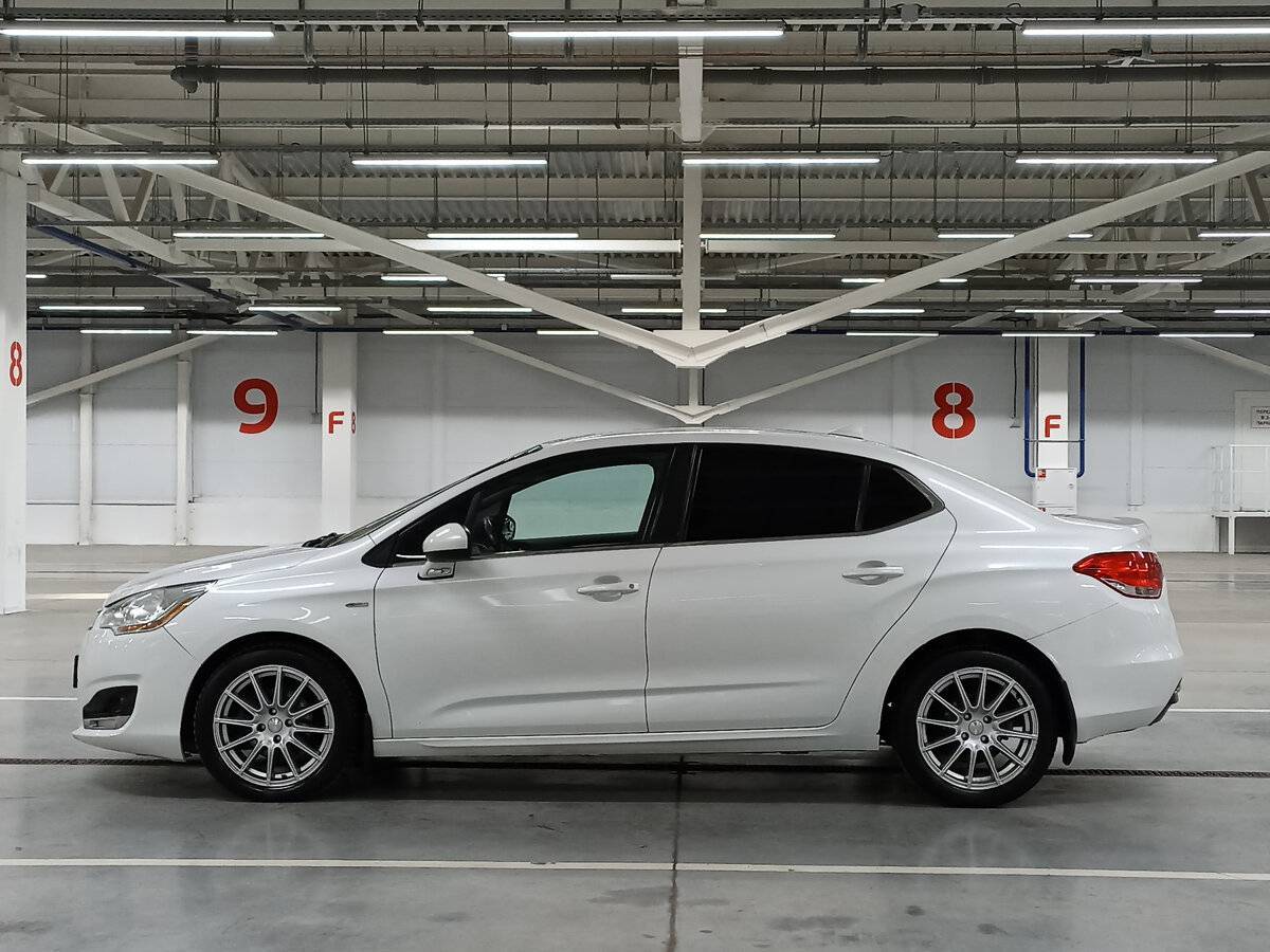 Citroen C4 с пробегом — 2013 год. Фото: #7