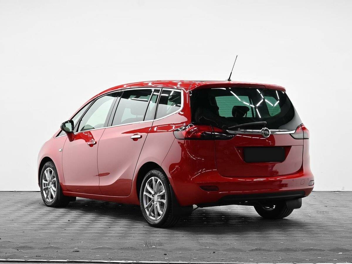 Opel Zafira с пробегом — 2012 год. Фото: #2