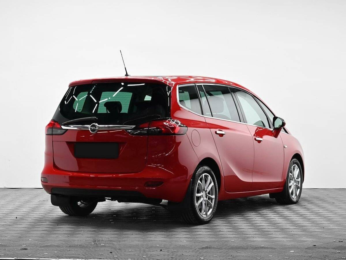 Opel Zafira с пробегом — 2012 год. Фото: #3