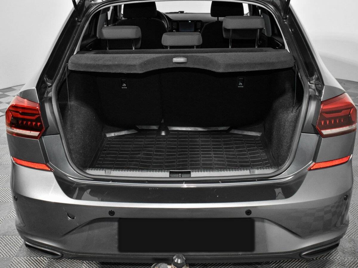 Volkswagen Polo с пробегом — 2021 год. Фото: #19