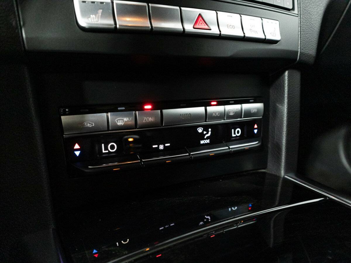 Mercedes-Benz E-Класс с пробегом — 2015 год. Фото: #16