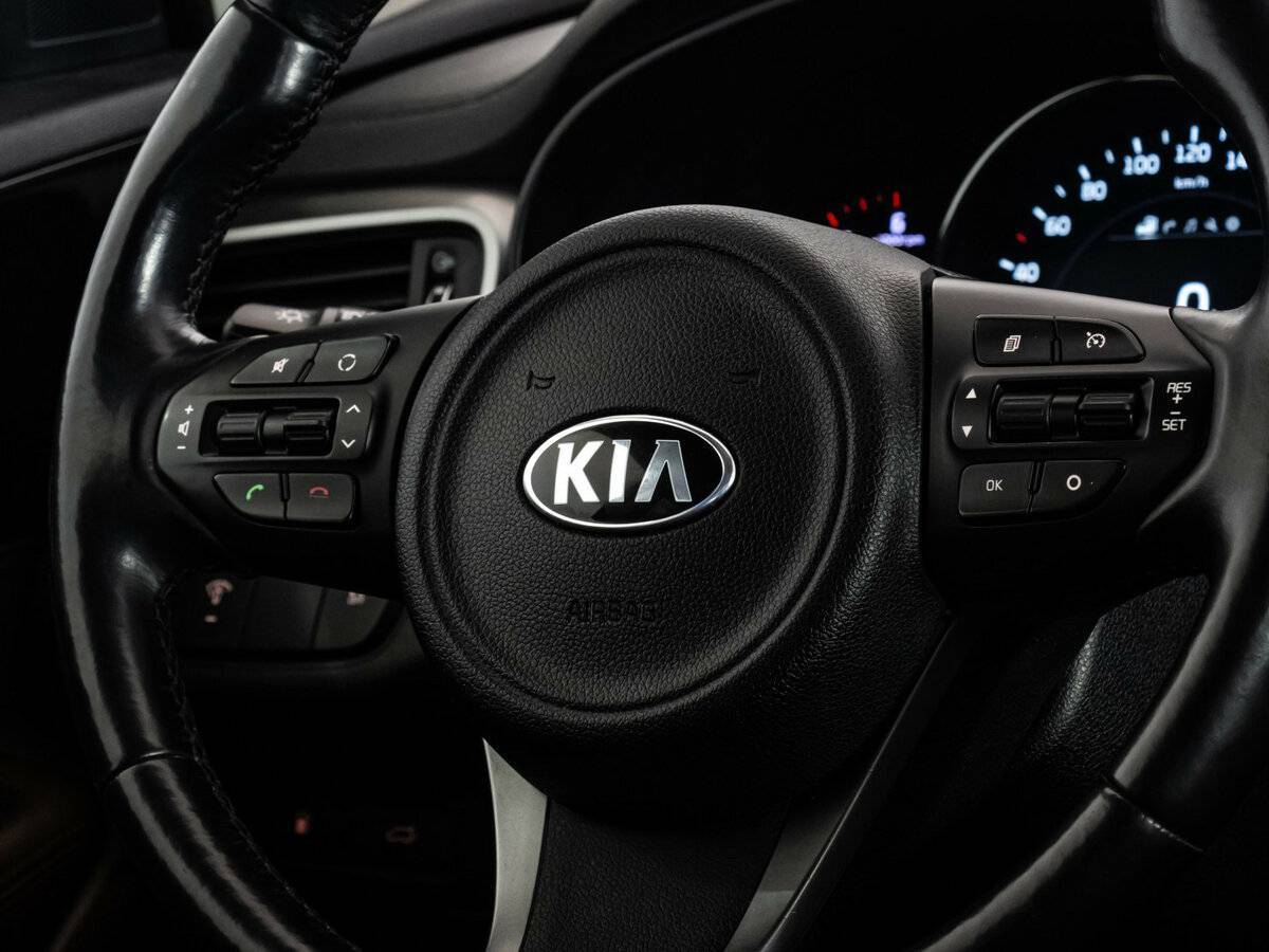 Kia Sorento с пробегом — 2015 год. Фото: #11