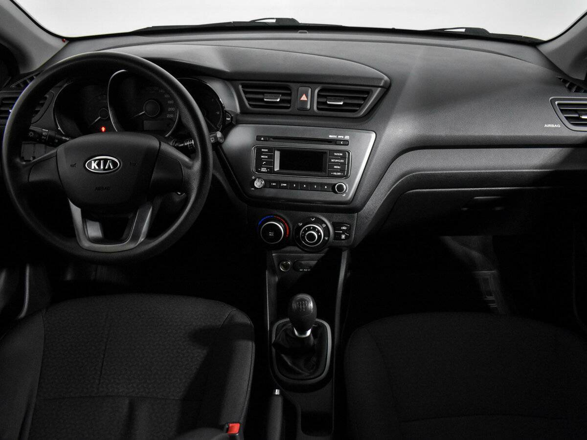 Kia Rio с пробегом — 2012 год. Фото: #13