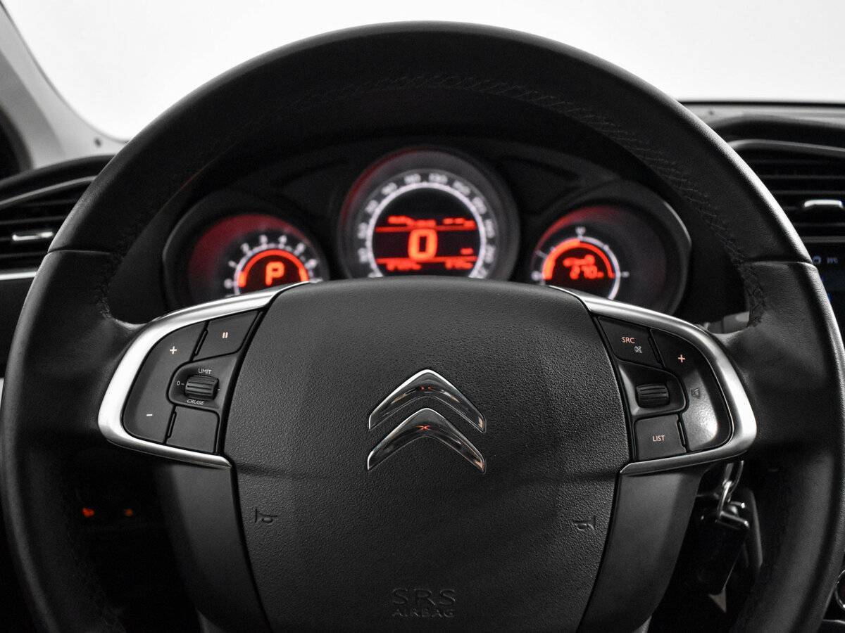 Citroen C4 с пробегом — 2015 год. Фото: #16