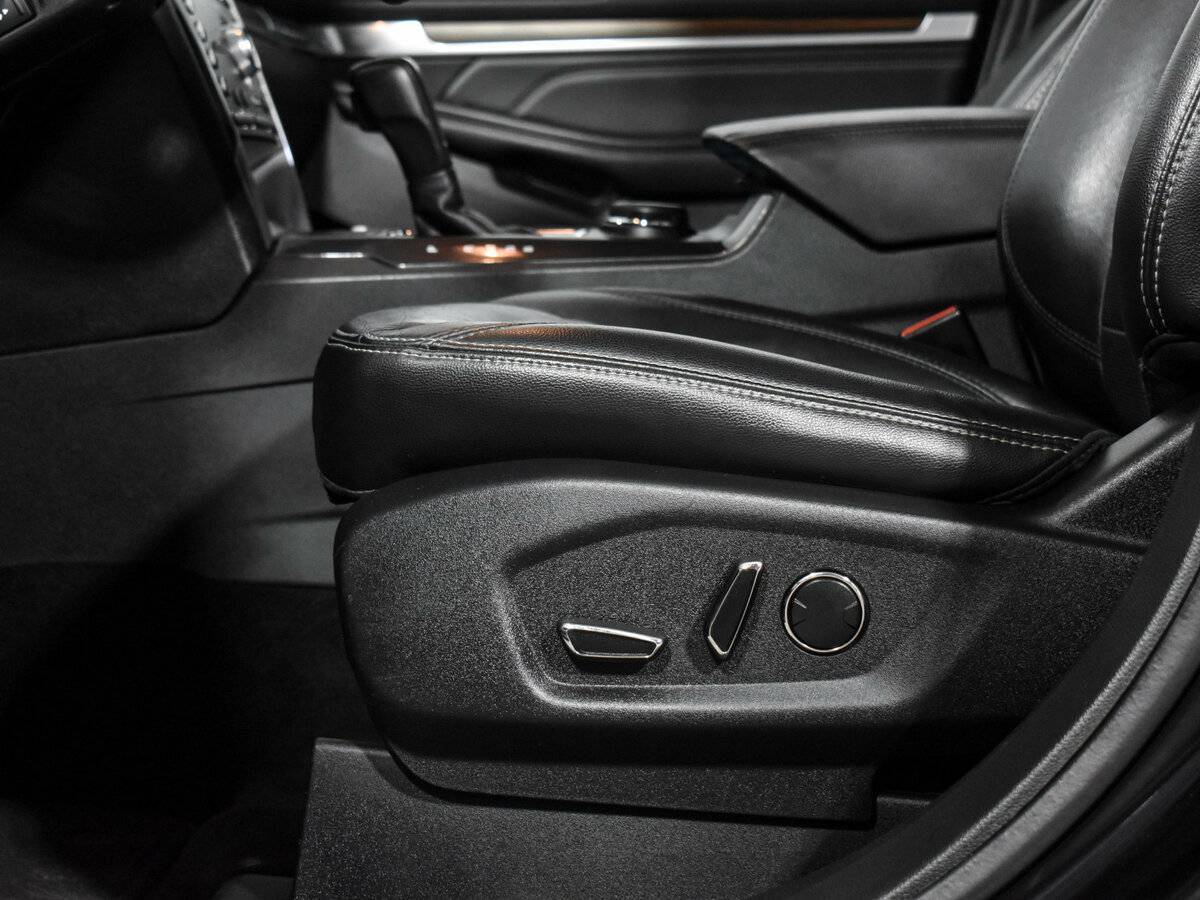 Ford Explorer с пробегом — 2016 год. Фото: #7