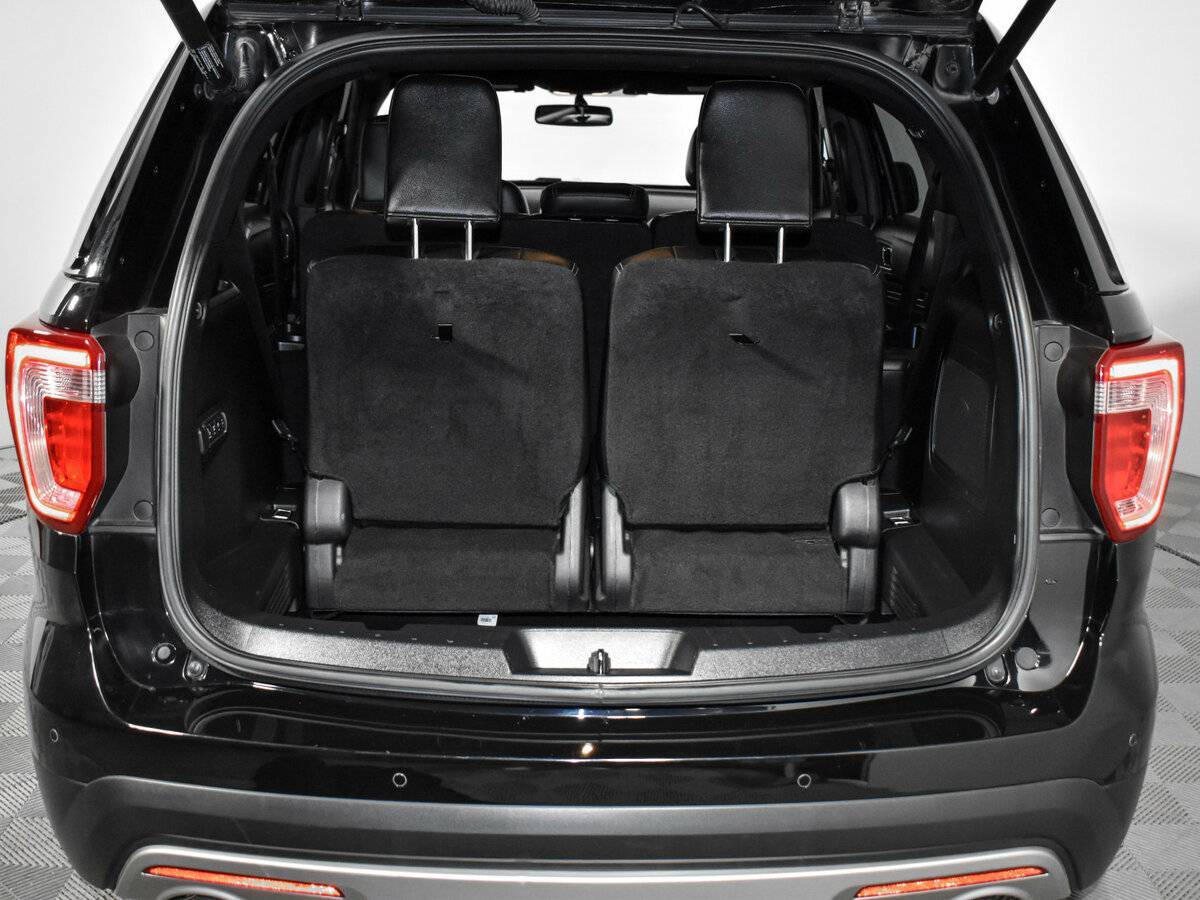 Ford Explorer с пробегом — 2016 год. Фото: #20