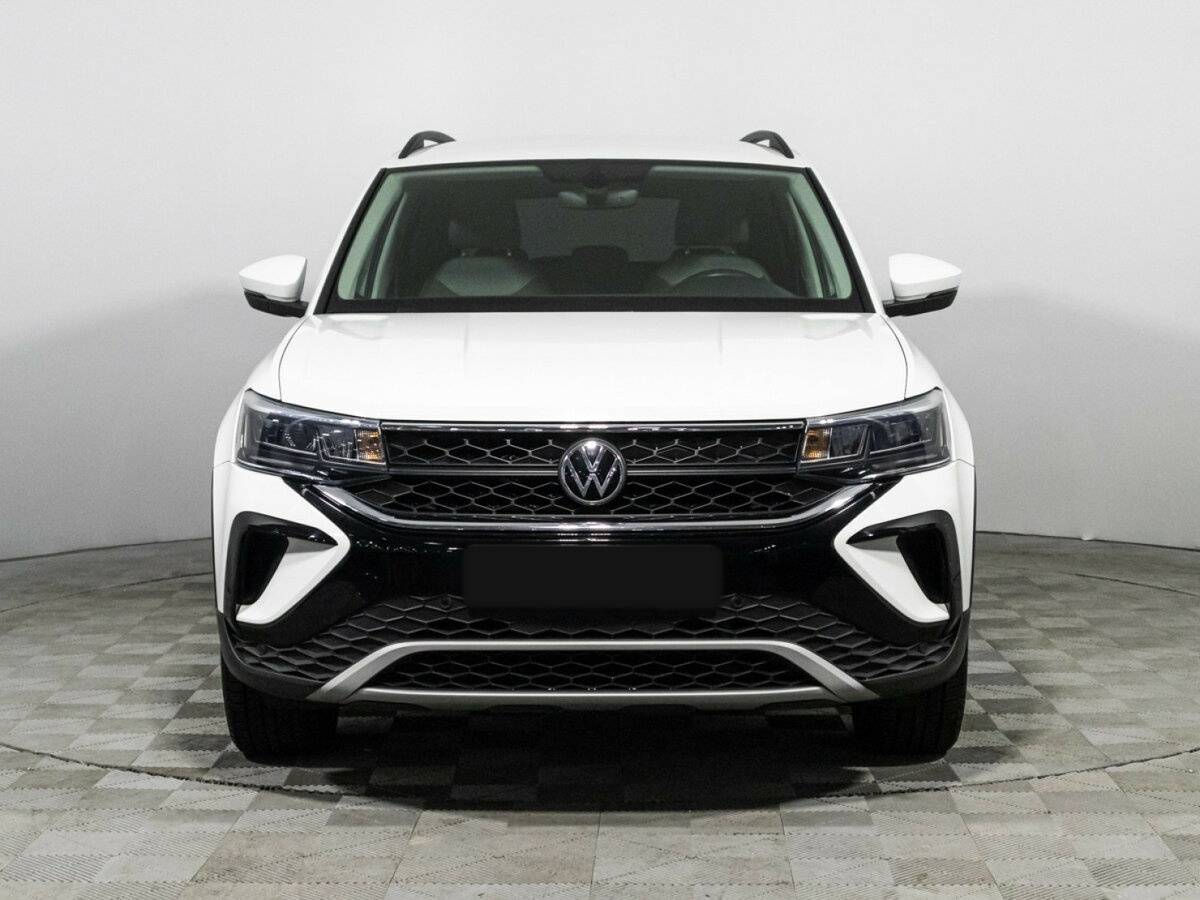 Volkswagen Taos с пробегом — 2021 год. Фото: #1