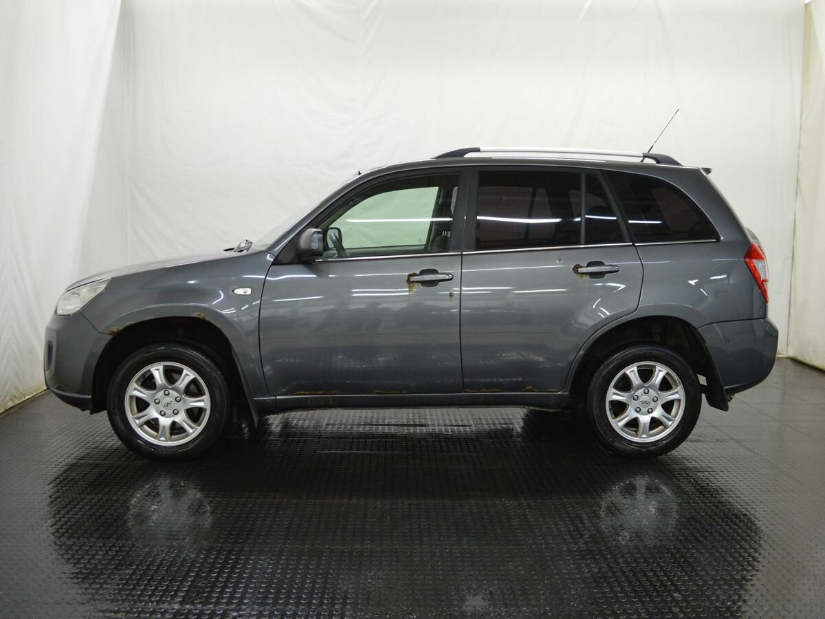 Chery Tiggo (T11) с пробегом — 2015 год. Фото: #7