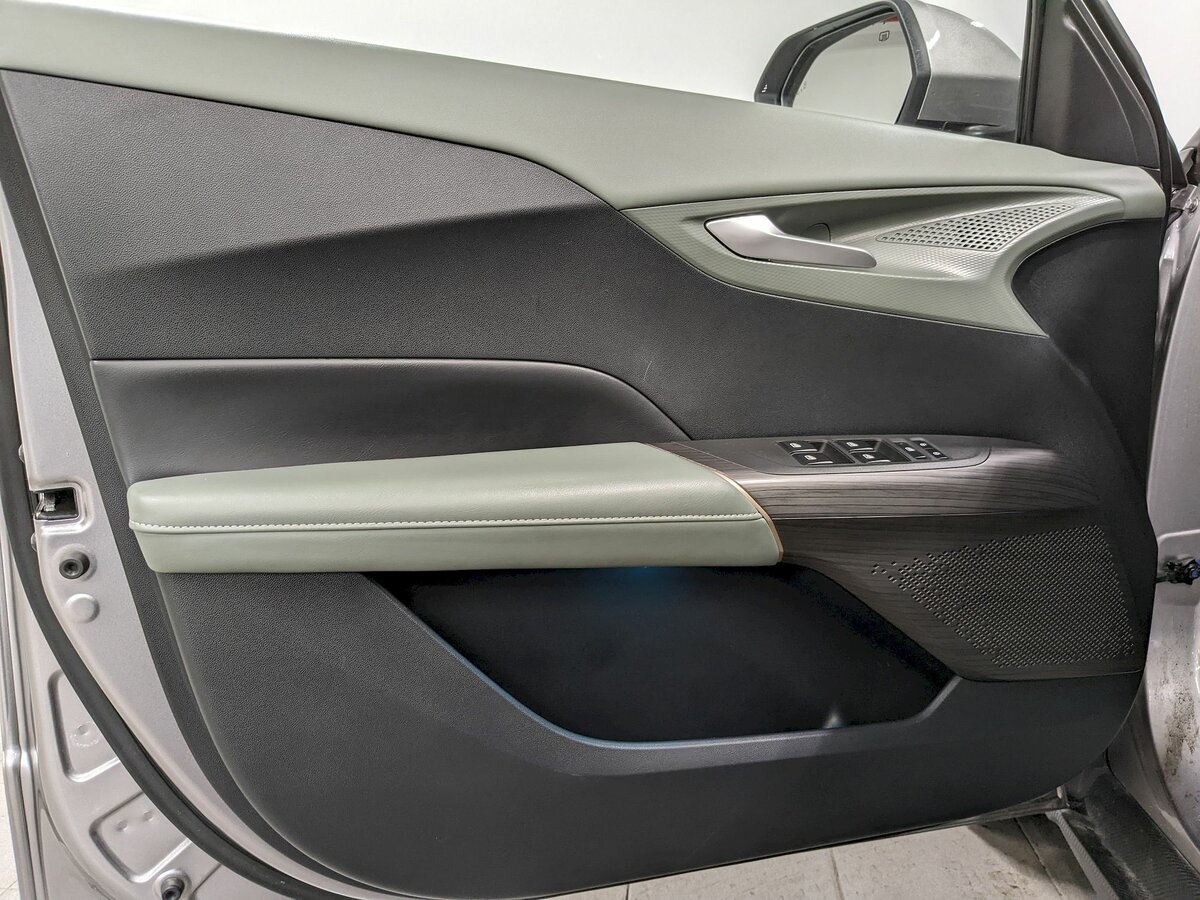 Changan Lamore с пробегом — 2023 год. Фото: #9