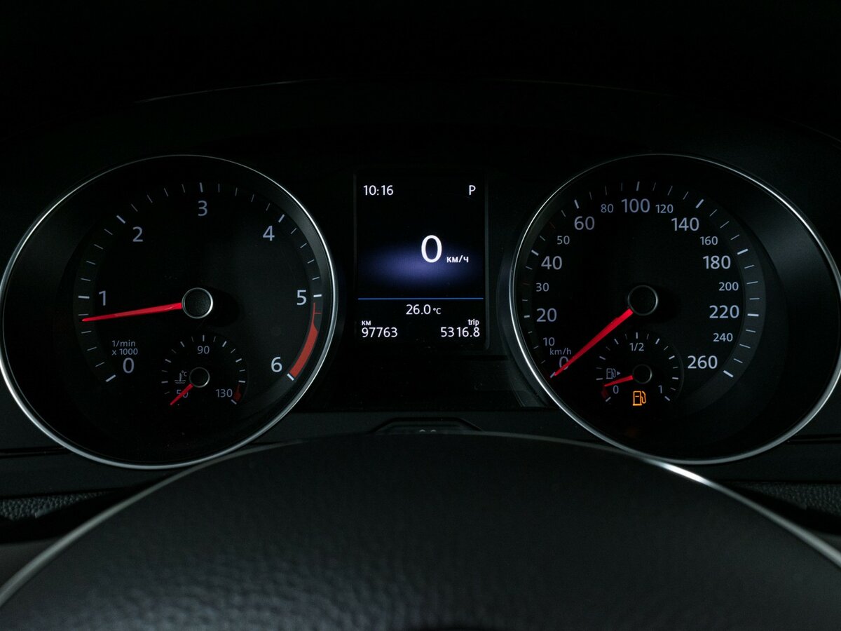 Volkswagen Passat с пробегом — 2017 год. Фото: #9