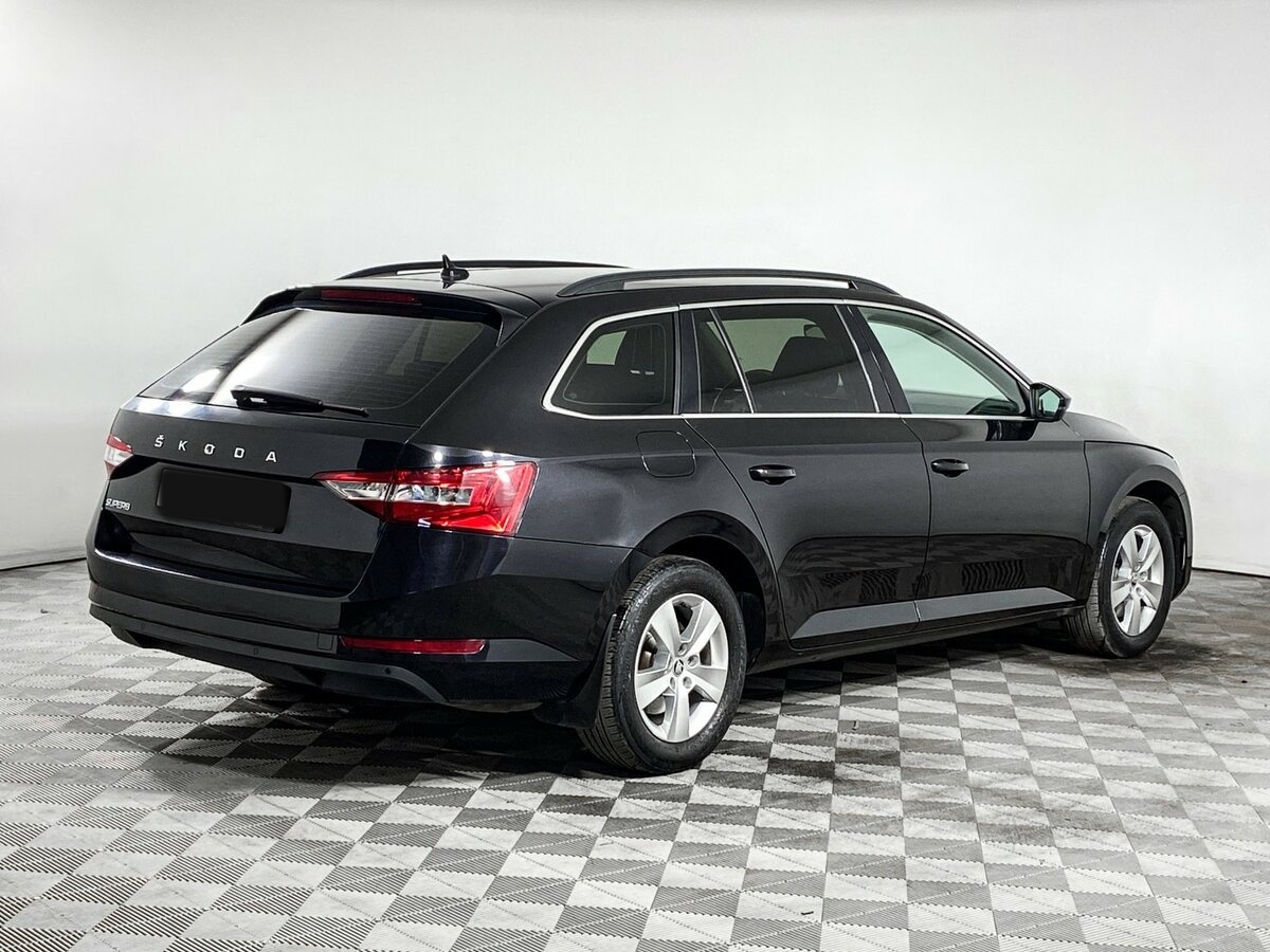 Skoda Superb с пробегом — 2020 год. Фото: #3