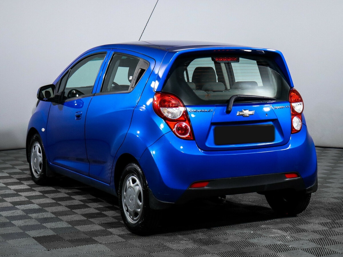 Chevrolet Spark с пробегом — 2014 год. Фото: #6