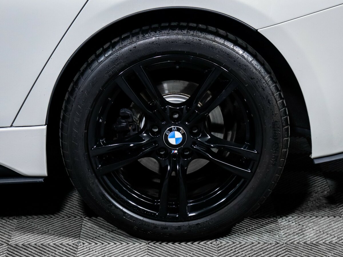 BMW 3 серии с пробегом — 2016 год. Фото: #11