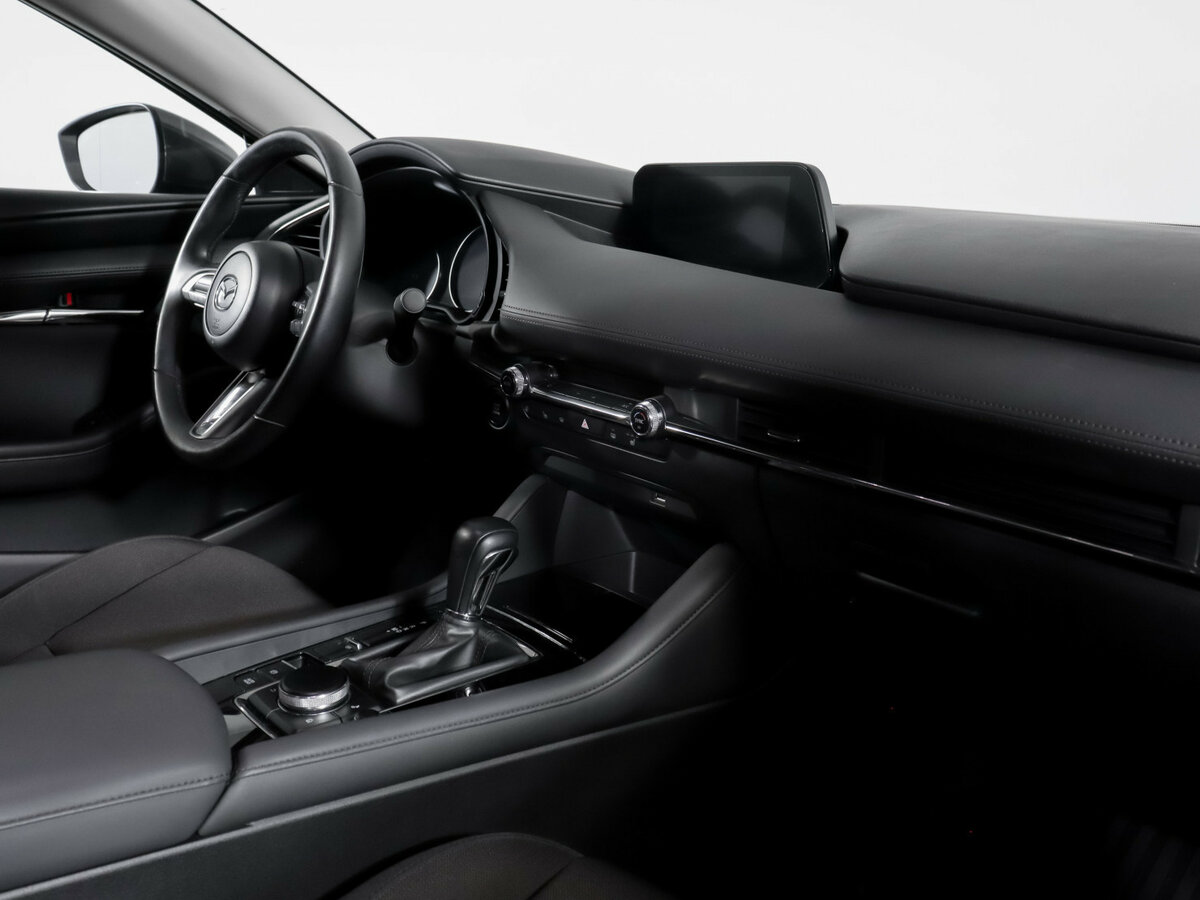 Mazda 3 с пробегом — 2019 год. Фото: #6