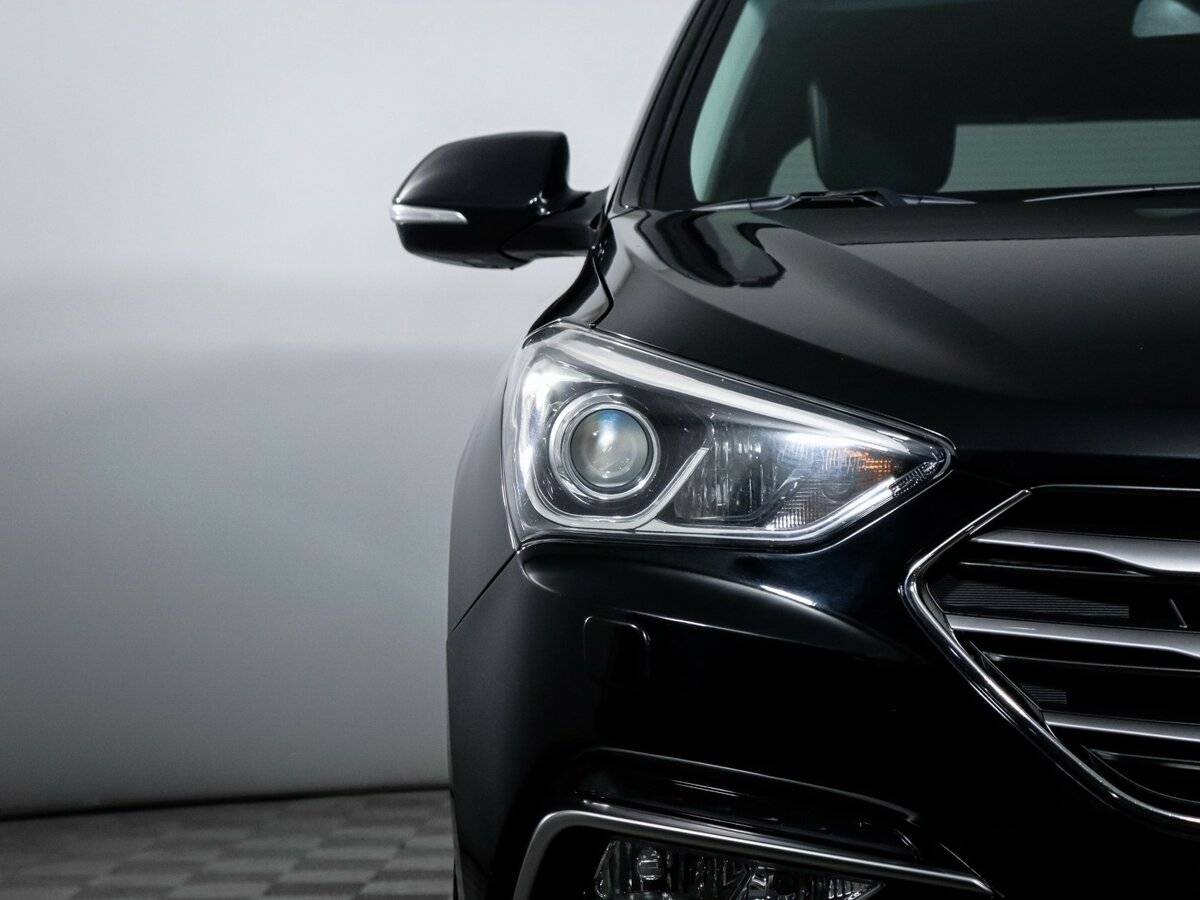 Hyundai Santa Fe с пробегом — 2015 год. Фото: #14
