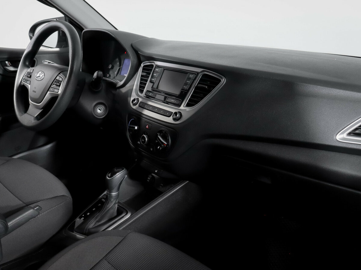 Hyundai Solaris с пробегом — 2020 год. Фото: #6