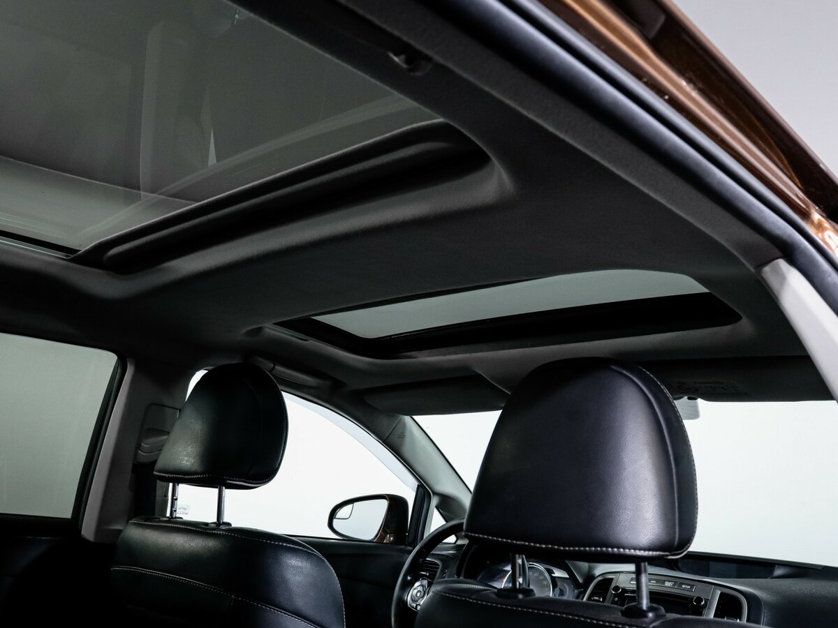 Toyota Venza с пробегом — 2014 год. Фото: #16