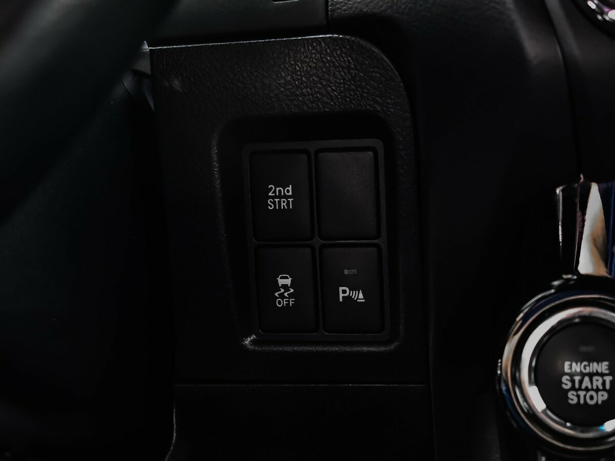 Toyota Land Cruiser Prado с пробегом — 2013 год. Фото: #15