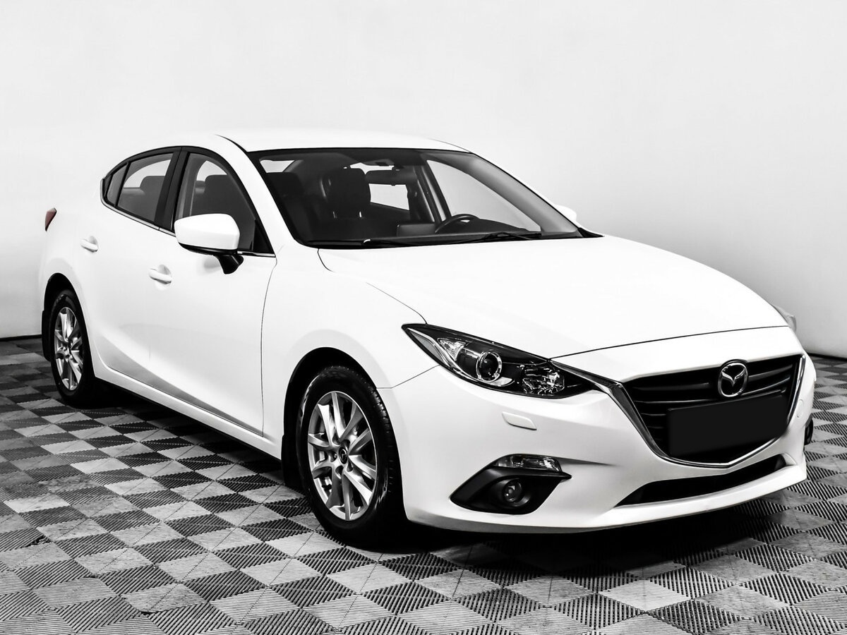 Mazda 3 с пробегом — 2015 год. Фото: #2