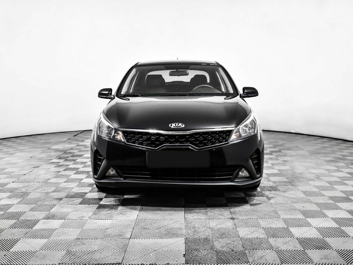 Kia Rio с пробегом — 2020 год. Фото: #1