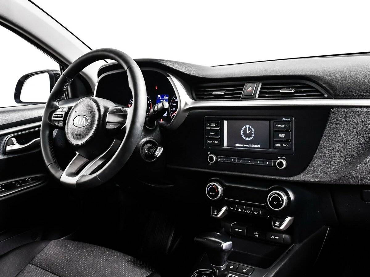Kia Rio с пробегом — 2020 год. Фото: #6
