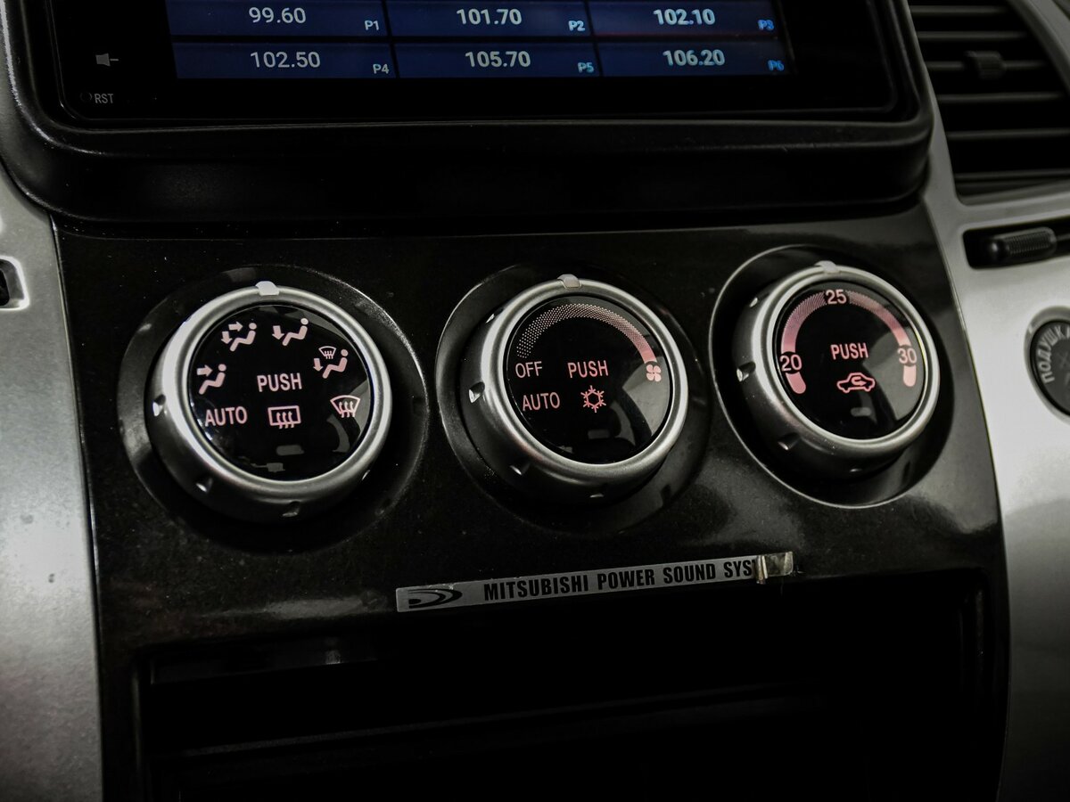 Mitsubishi Pajero Sport с пробегом — 2013 год. Фото: #14