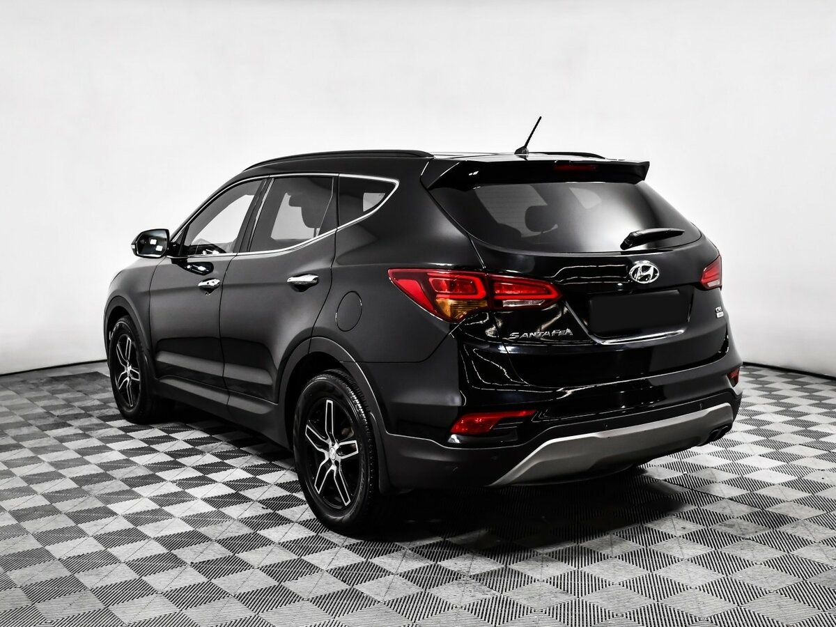 Hyundai Santa Fe с пробегом — 2017 год. Фото: #6