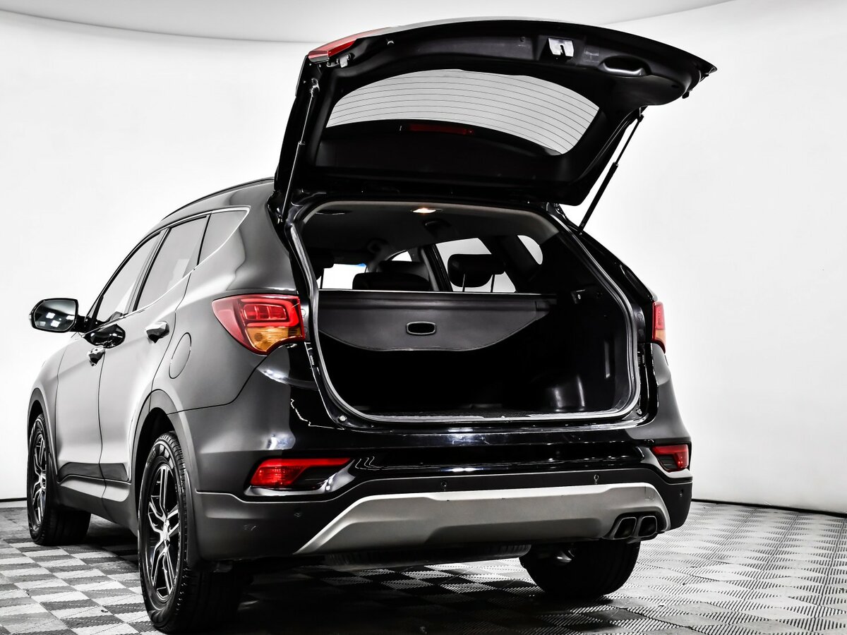 Hyundai Santa Fe с пробегом — 2017 год. Фото: #13