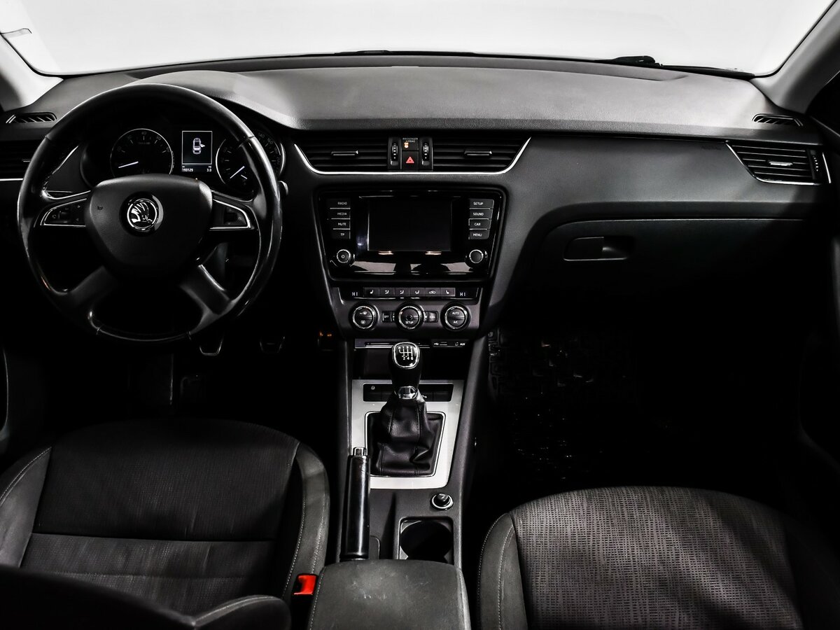 Skoda Octavia с пробегом — 2014 год. Фото: #12