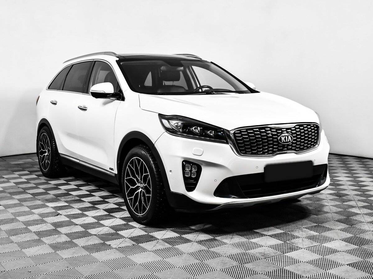 Kia Sorento с пробегом — 2018 год. Фото: #2