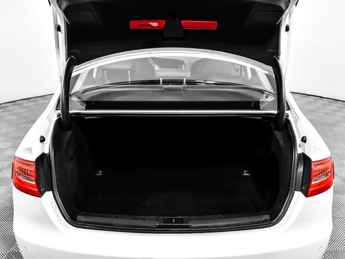 Audi A4 с пробегом — 2013 год. Фото: #12