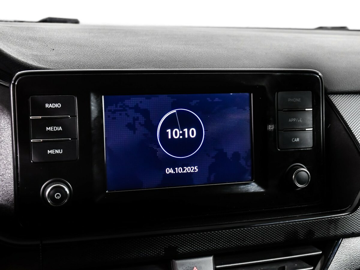 Volkswagen Polo с пробегом — 2020 год. Фото: #14