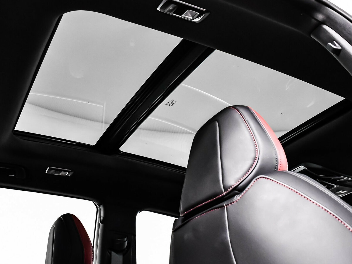 Geely Coolray с пробегом — 2024 год. Фото: #17