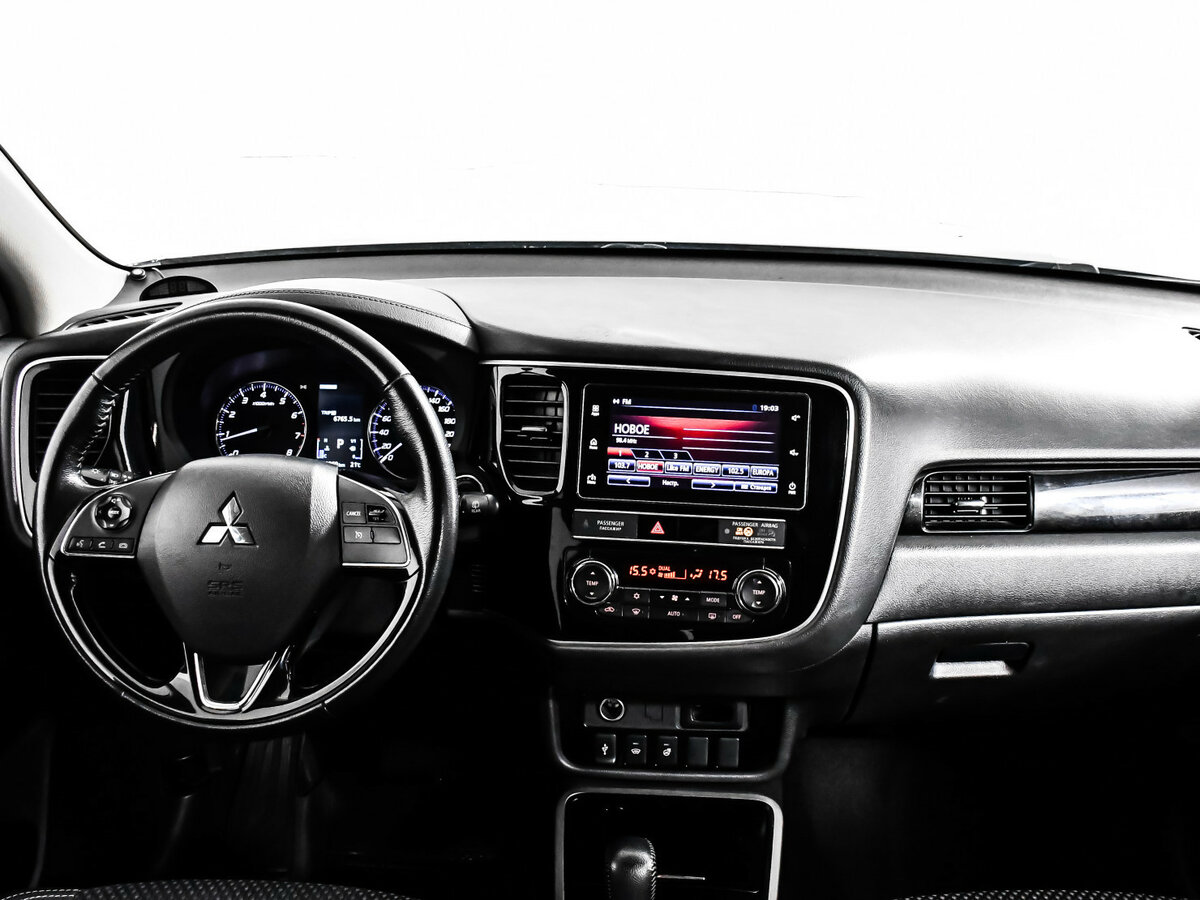 Mitsubishi Outlander с пробегом — 2018 год. Фото: #8