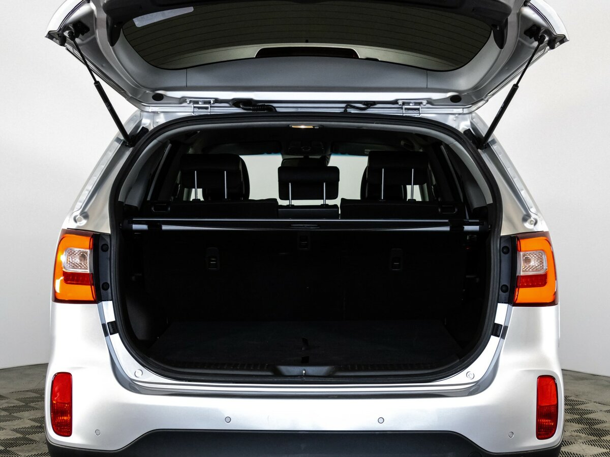 Kia Sorento с пробегом — 2014 год. Фото: #14