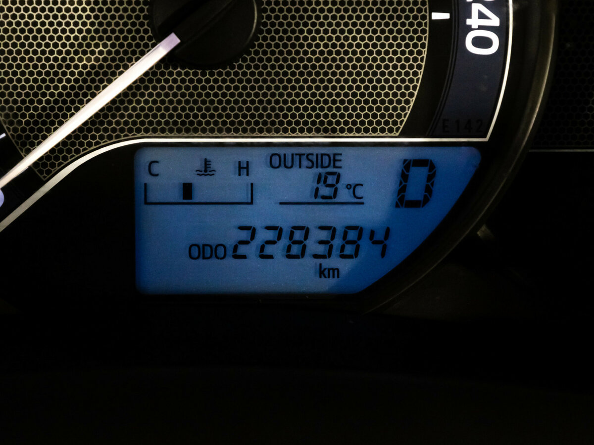 Toyota Corolla с пробегом — 2014 год. Фото: #10