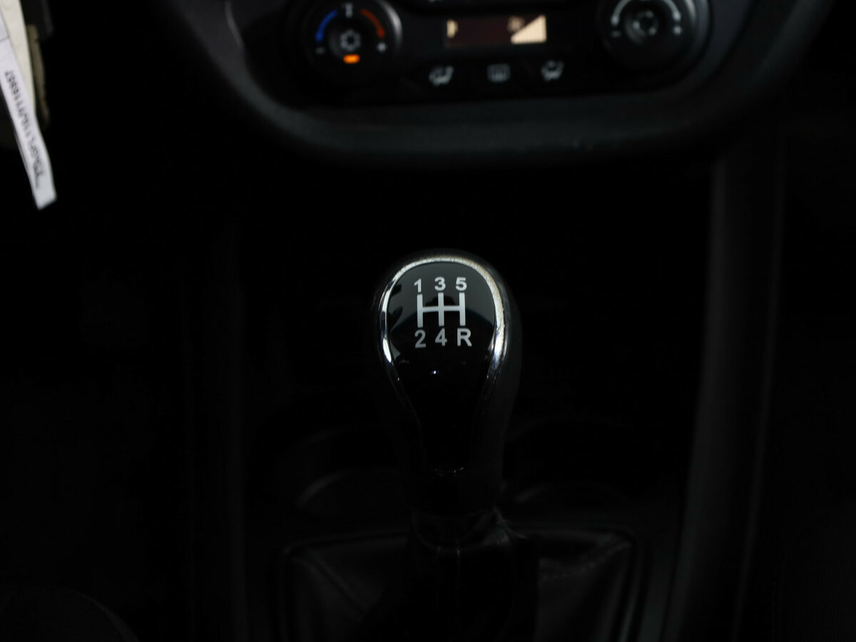 Lada (ВАЗ) Vesta с пробегом — 2017 год. Фото: #17