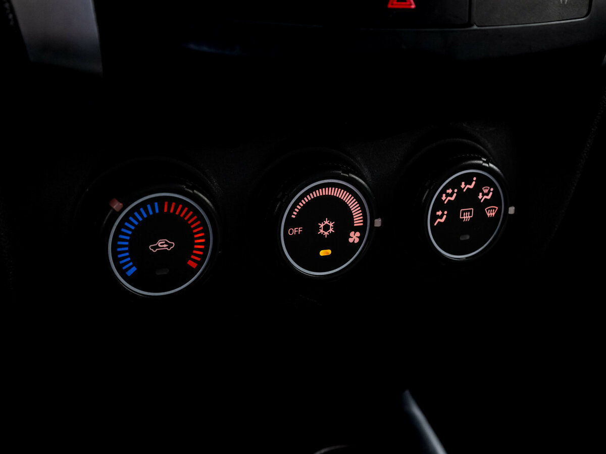 Mitsubishi ASX с пробегом — 2013 год. Фото: #11