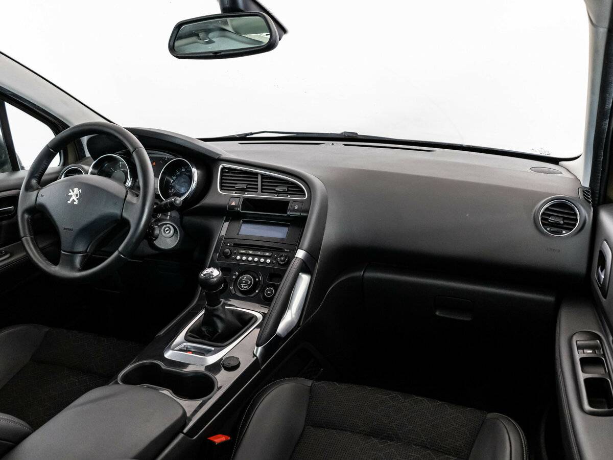 Peugeot 3008 с пробегом — 2014 год. Фото: #6