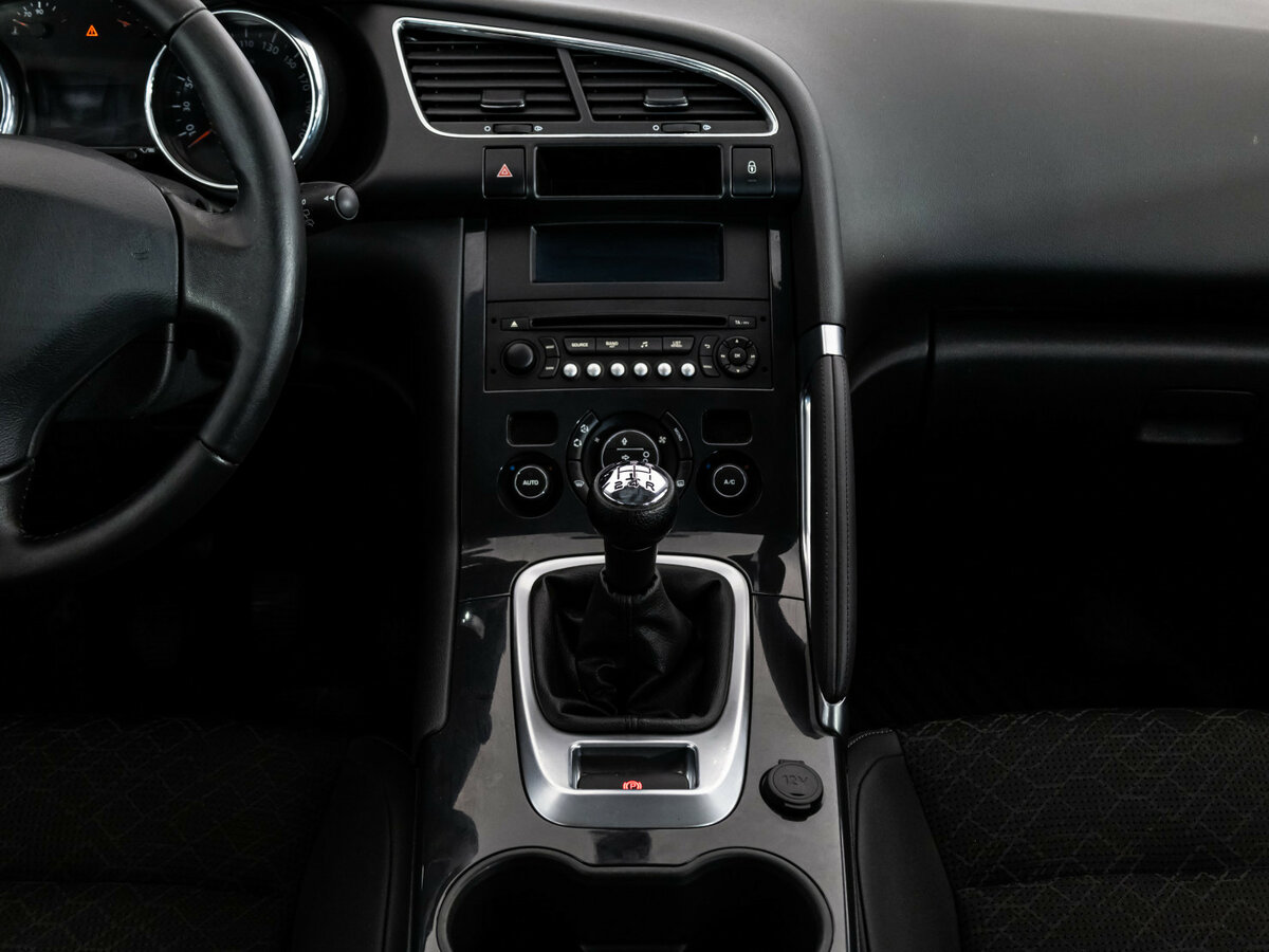 Peugeot 3008 с пробегом — 2014 год. Фото: #8