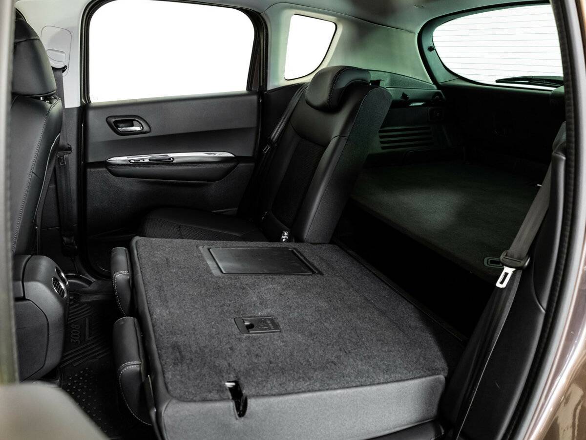 Peugeot 3008 с пробегом — 2014 год. Фото: #15